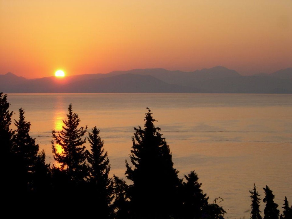 Sonnenaufgang Aeolos Beach Resort