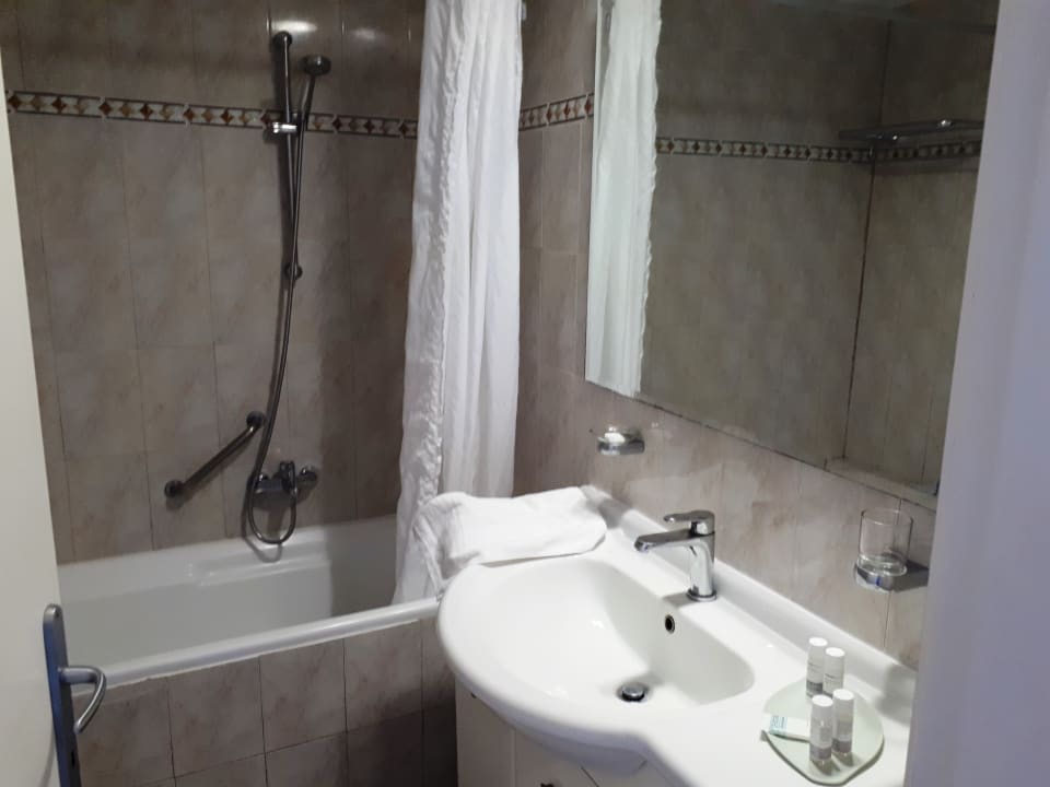 Zimmer Dimitra Beach Hotel & Suites