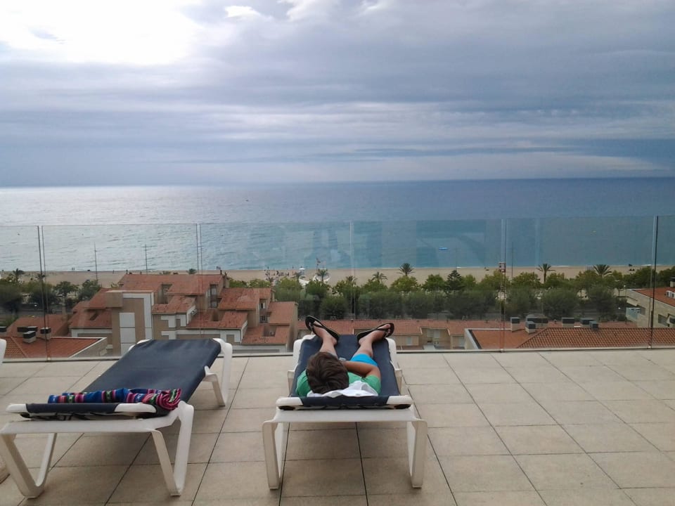 Relaxen im September auf dem Dach Checkin Catalonia