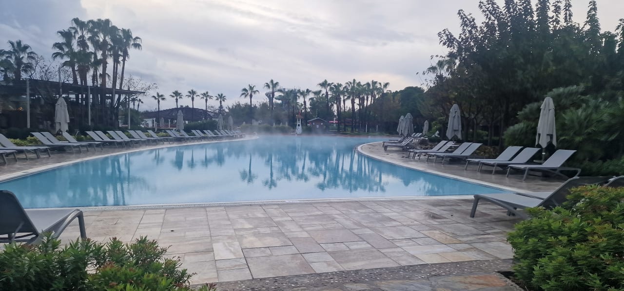 Pool Lara Barut Collection