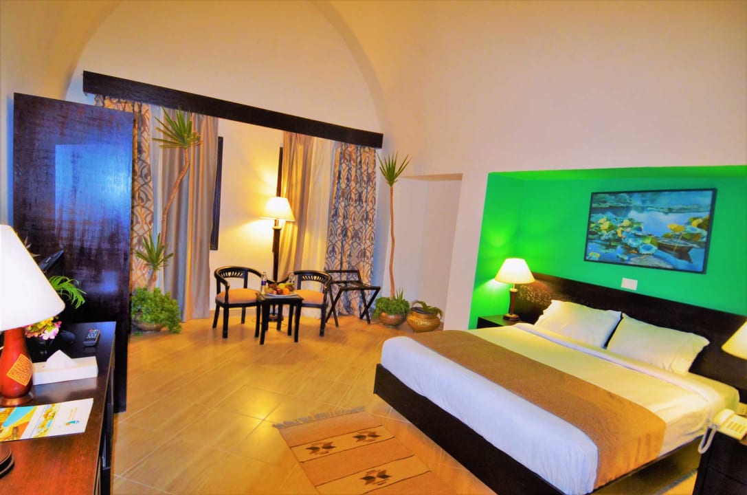 Zimmer Rohanou Beach Resort