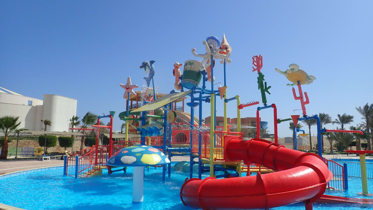 Pool Malikia Resort Abu Dabbab