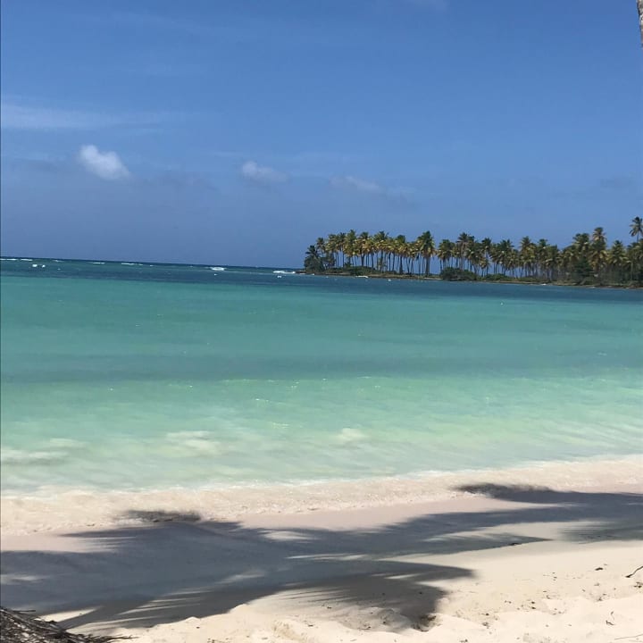 Strand Wyndham Alltra Samana