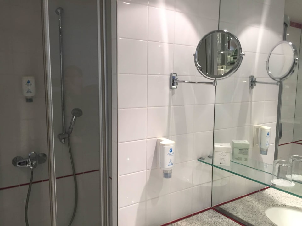 Duschbad Kongresshotel Potsdam am Templiner See