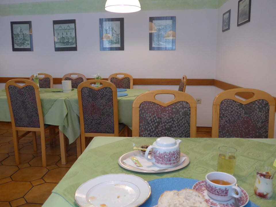 Frühstücksraum Frühstückspension Fidelsberger