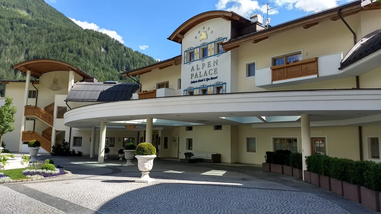 Außenansicht Alpenpalace Luxury Hideaway & Spa Retreat