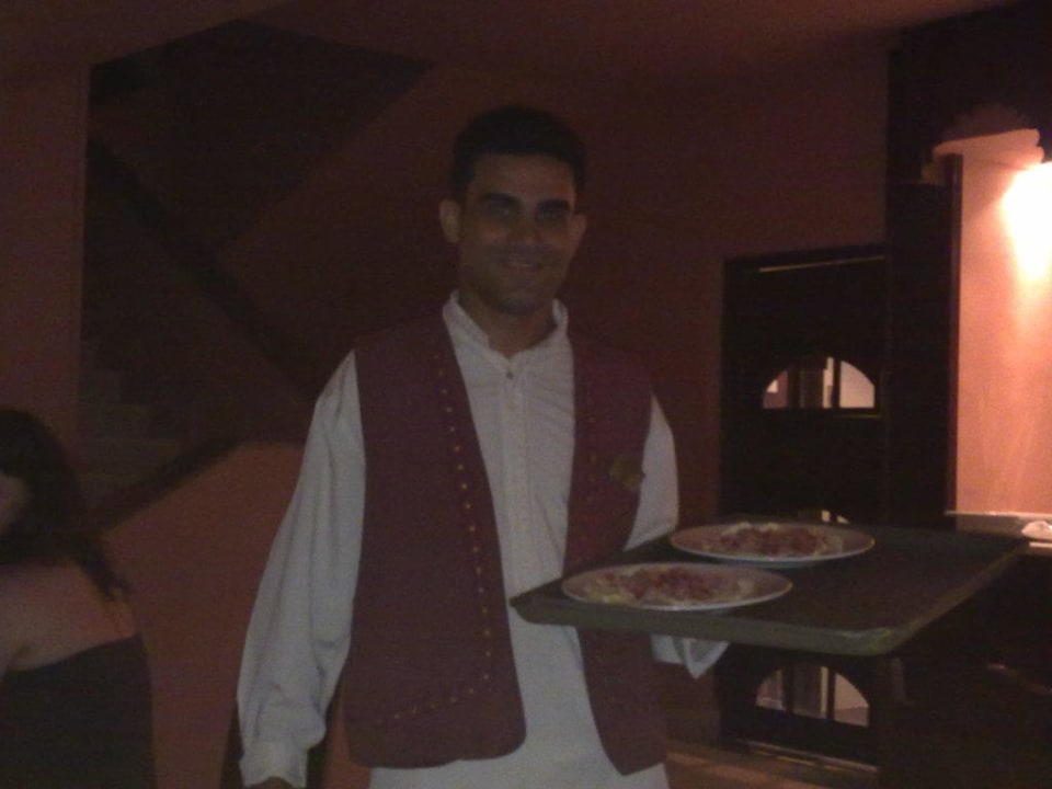 Kellner Ali im indischen Restaurant Stella Beach Resort & Spa Makadi Bay