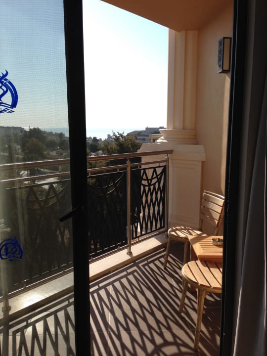 Zimmer mit richtigem Balkon und schönem Ausblick Villa Side Residence