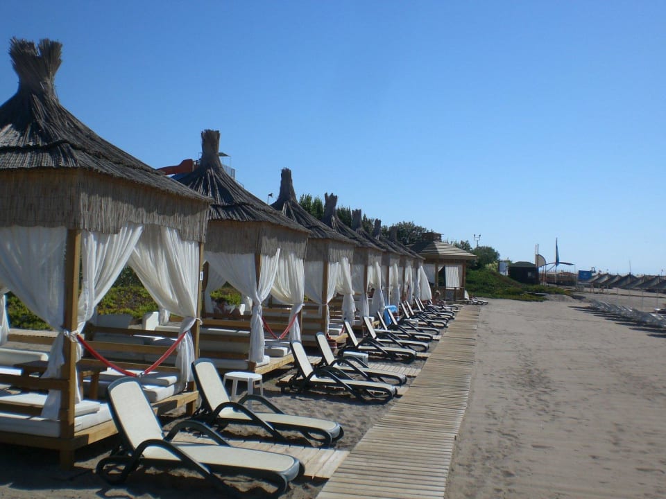 Buchbare Gästehäuschen inkl. Bedienung Hotel Baia Lara
