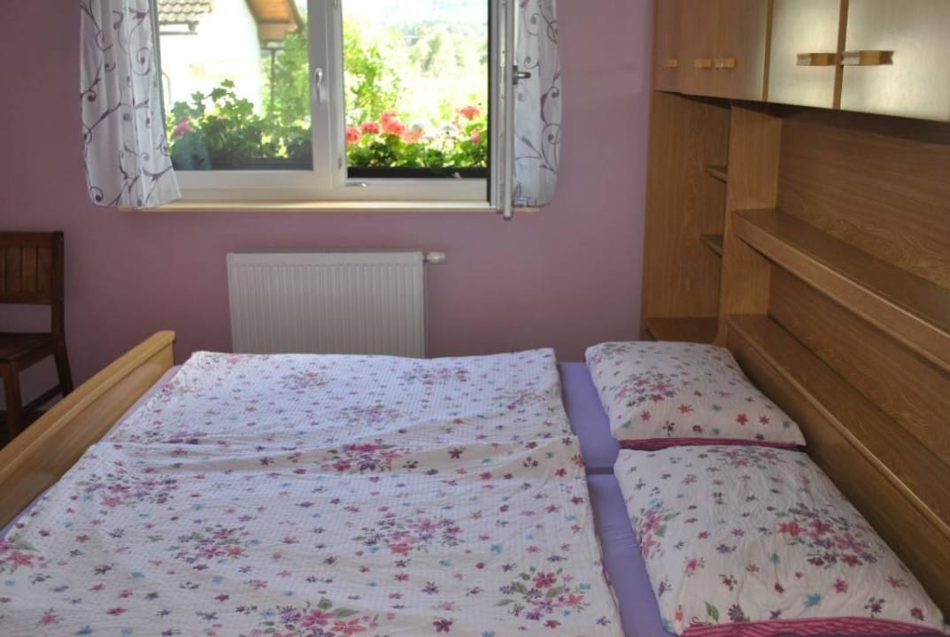 Schlafzimmer mit Doppelbett Landhaus Noreia