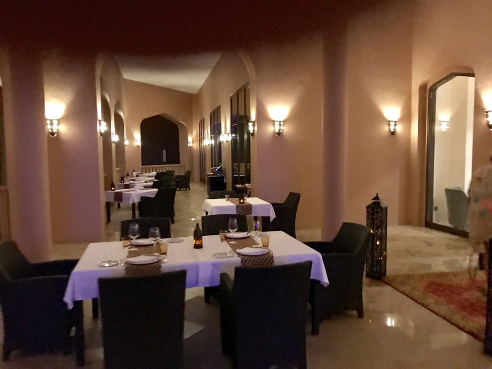 Restaurant Shangri-La Al Husn Resort & Spa