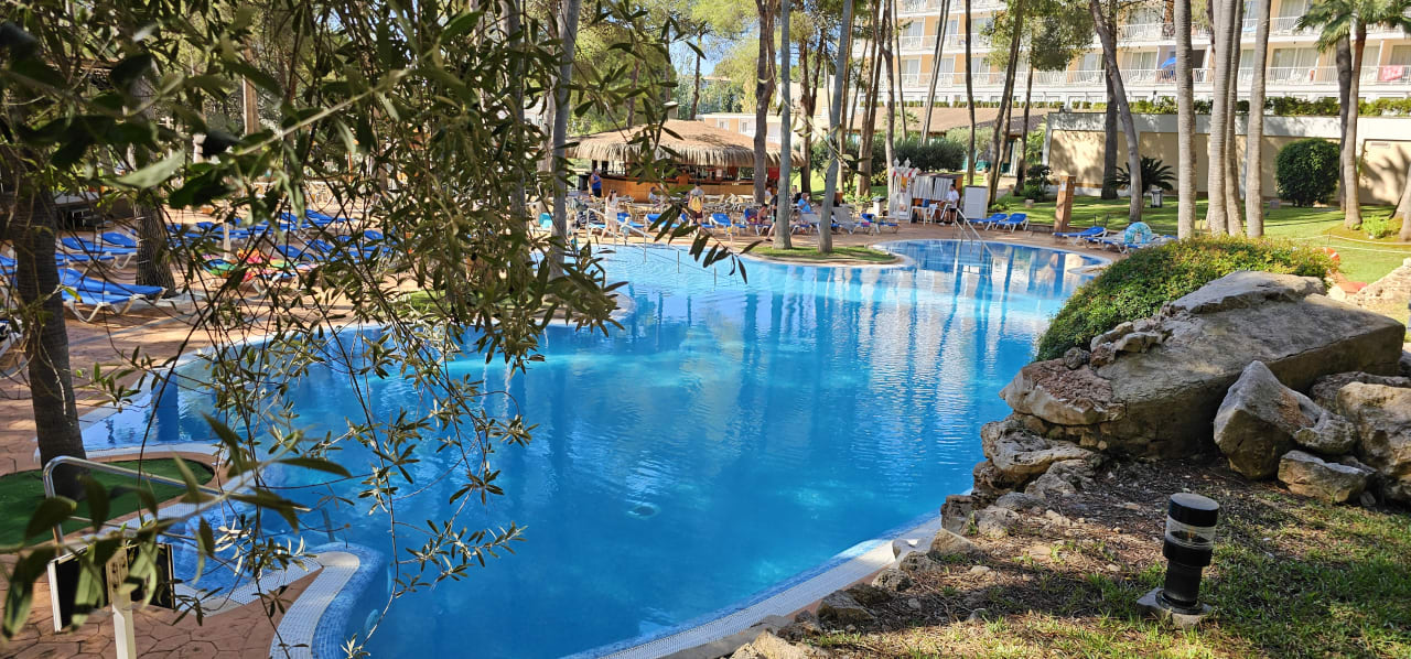 Pool Valentin Grand Park Suite Hotel