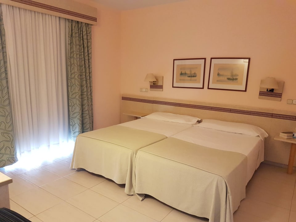 Schlafzimmer Melia La Palma Hotel