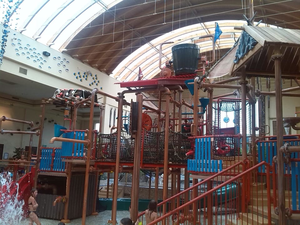 Hier wird man schön nass Center Parcs Park Hochsauerland