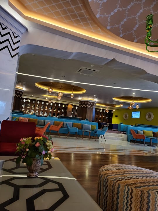 Lobby Royal Taj Mahal Hotel