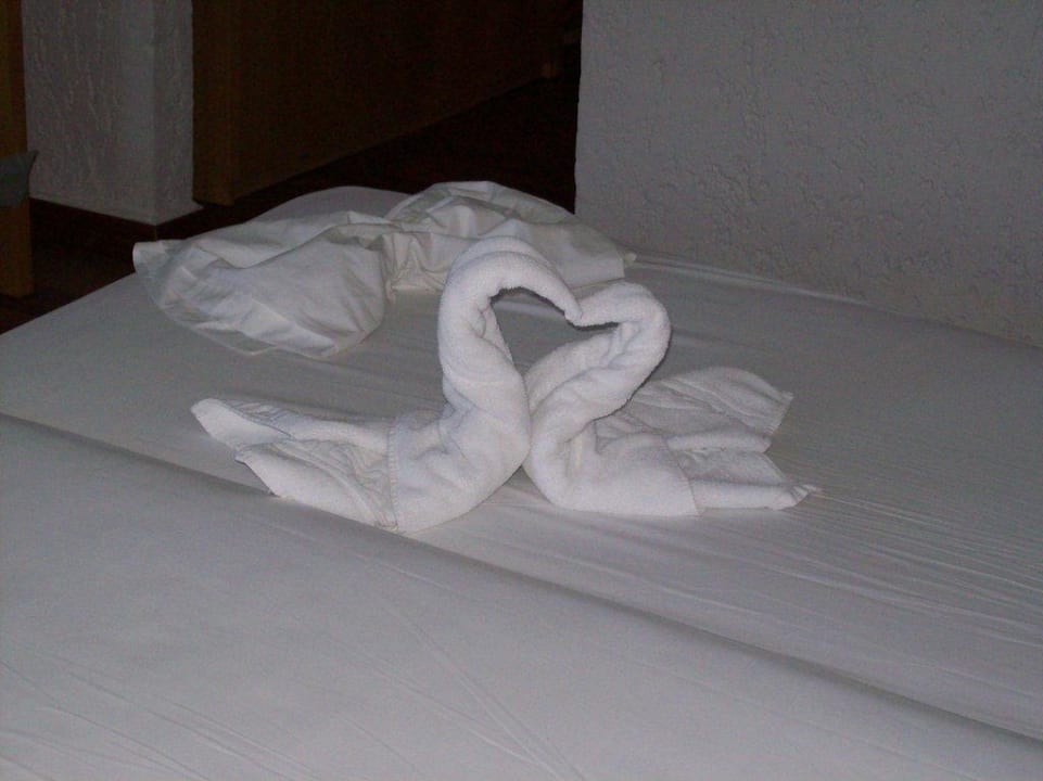 Überraschung des Servicepersonals alltoura Club Hotel Poseidon Palace