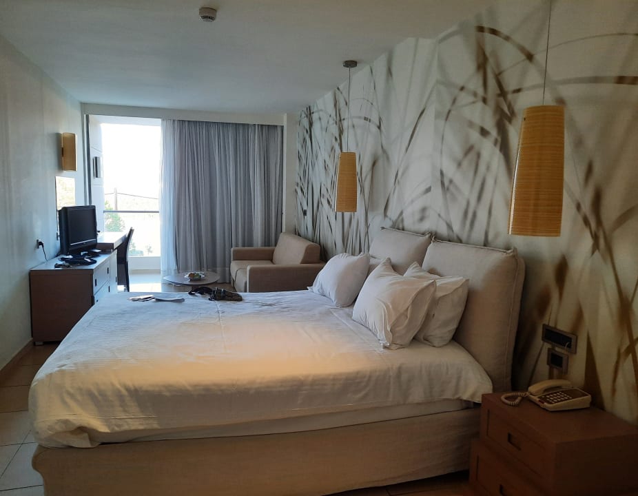Zimmer The Ixian Grand & All Suites