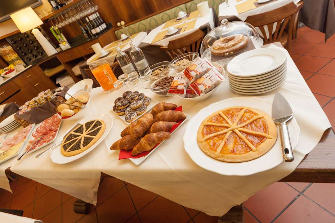 La colazione a buffet Albergo Il Ponte