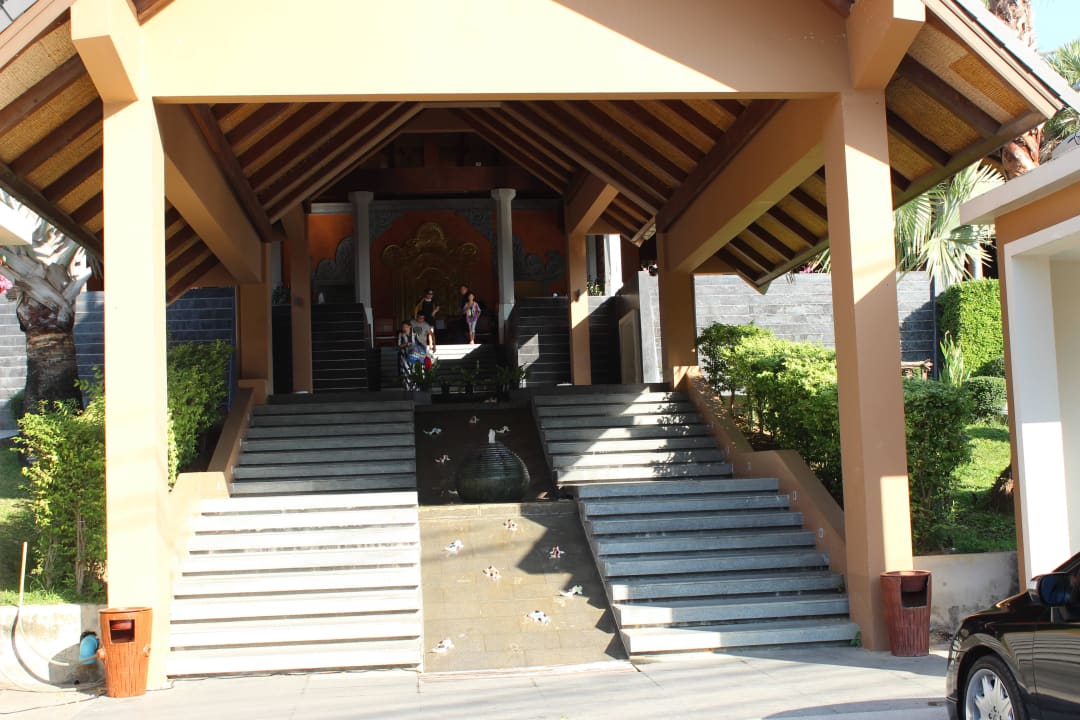 Eingang Hotel Rawai Palm Beach Resort