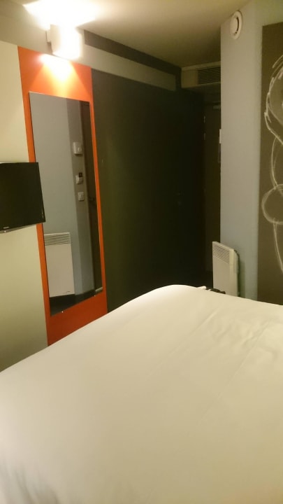 Pokój Hotel ibis budget Nice Aéroport Promenade des Anglais