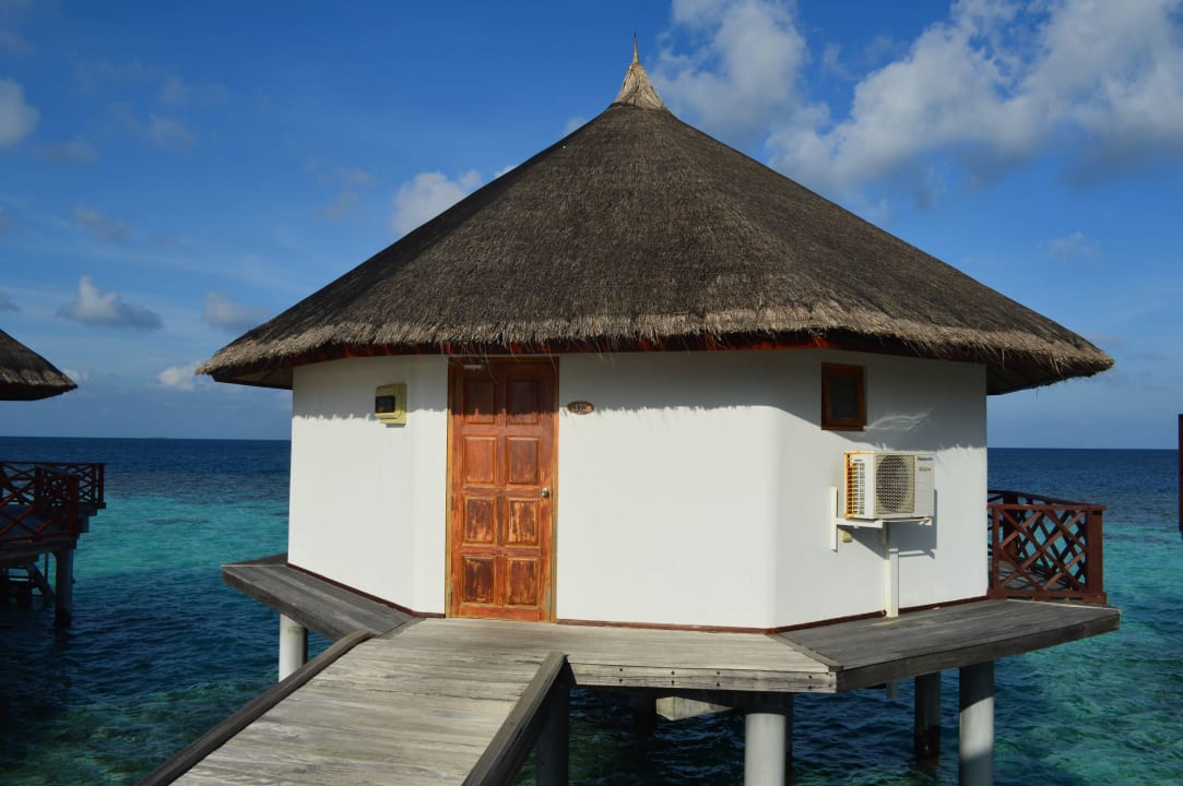 Wasserbungalow 175 zur RIffseite Safari Island Maldives