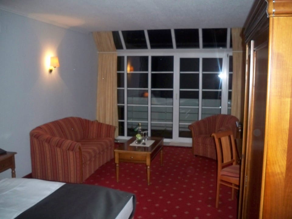 Wohn- und Schlafbereich Krögers Hotel