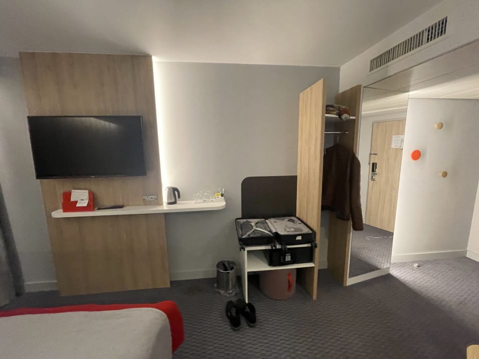 Zimmer Holiday Inn Express Zürich - Airport