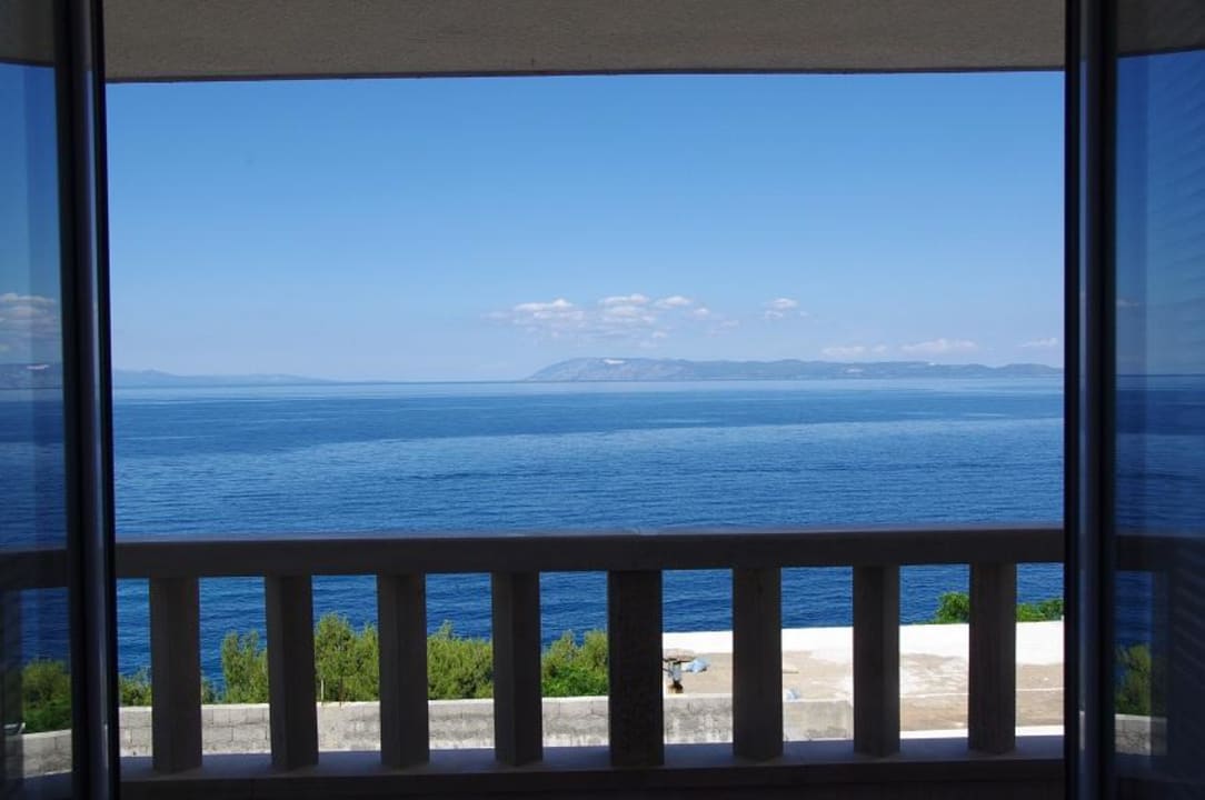 Blick aus dem Schlafzimmerfenster Apartments Nika