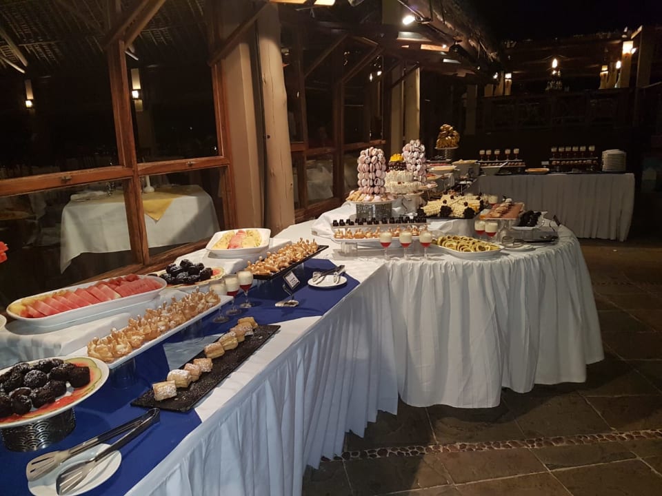 Gastro Neptune Pwani Beach Resort & Spa