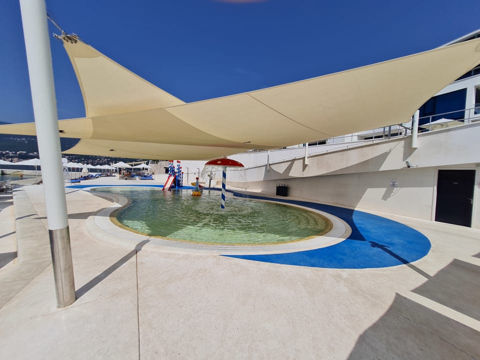 Pool Hilton Rijeka Costabella Beach Resort And Spa
