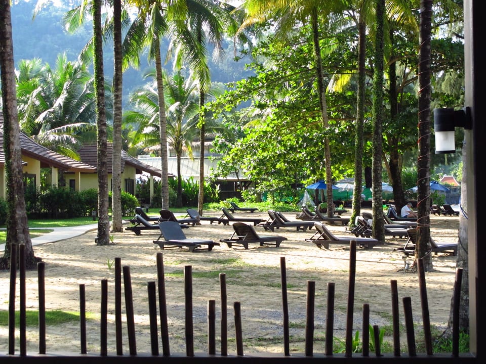 Blick vom Restaurant Hotel Nang Thong Beach Resort 2