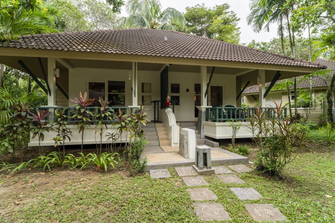 Außenansicht Baan Khaolak Beach Resort