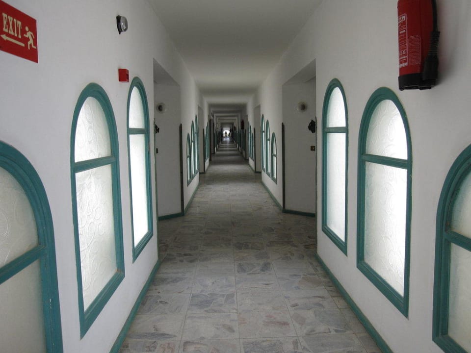 Gang zum Zimmer Arabia Azur Resort