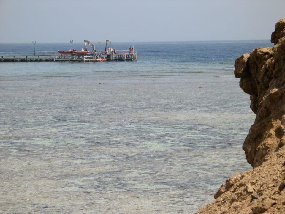 Strand mit Steg und Boot TUI MAGIC LIFE Kalawy