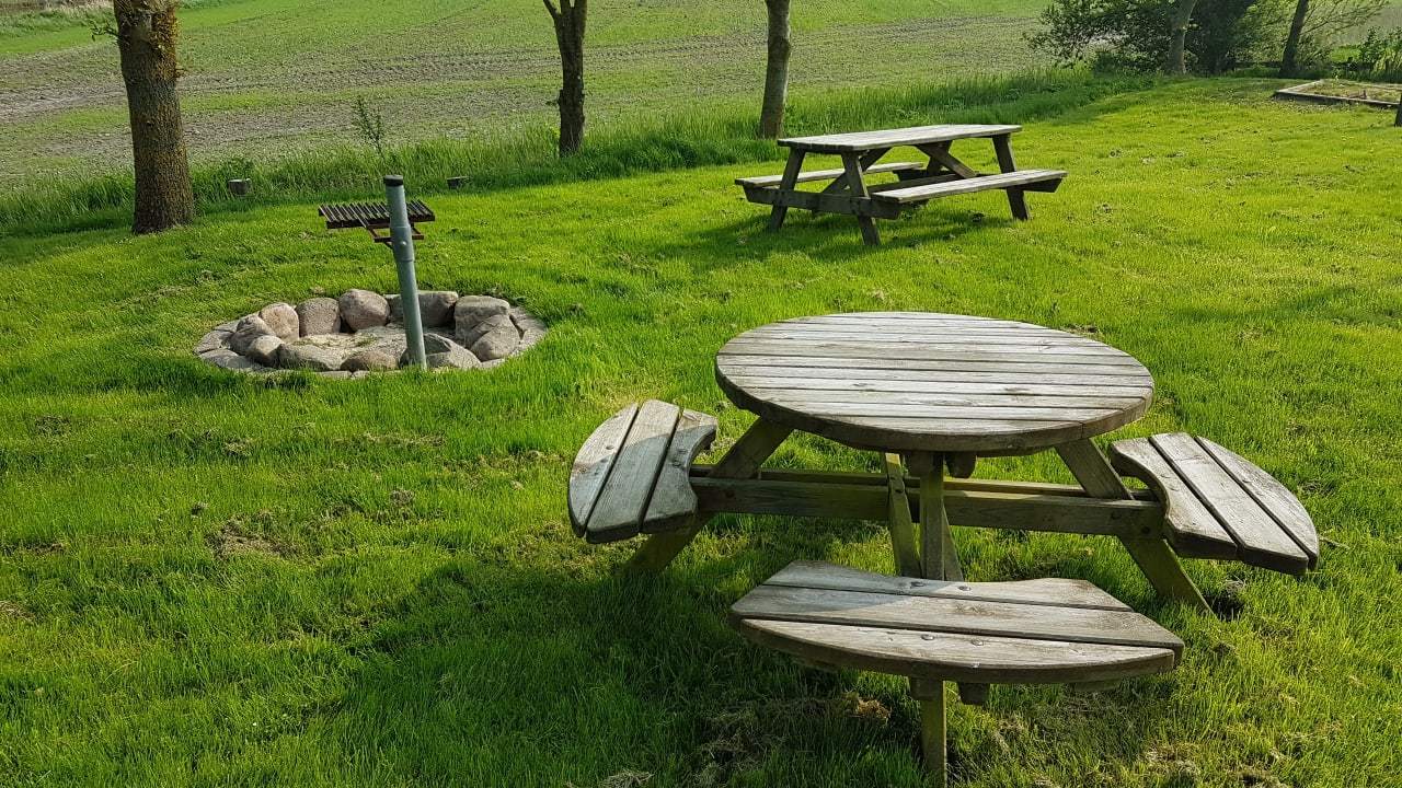 Gartenanlage Ferienhaus Hemenswarft direkt an der Nordsee mit Meerblick