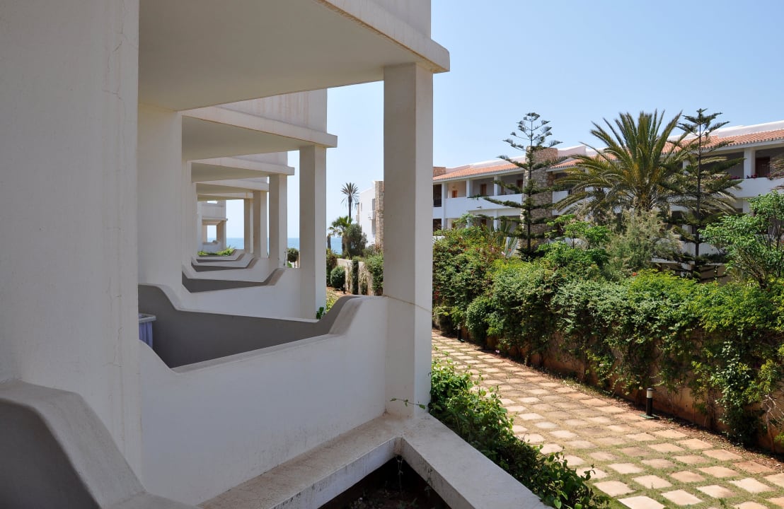 Boczny widok na morze Iberostar Waves Founty Beach