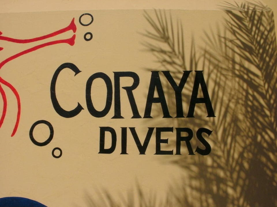 Tauchschule gegenüber Steigenberger Coraya Beach - Adults only