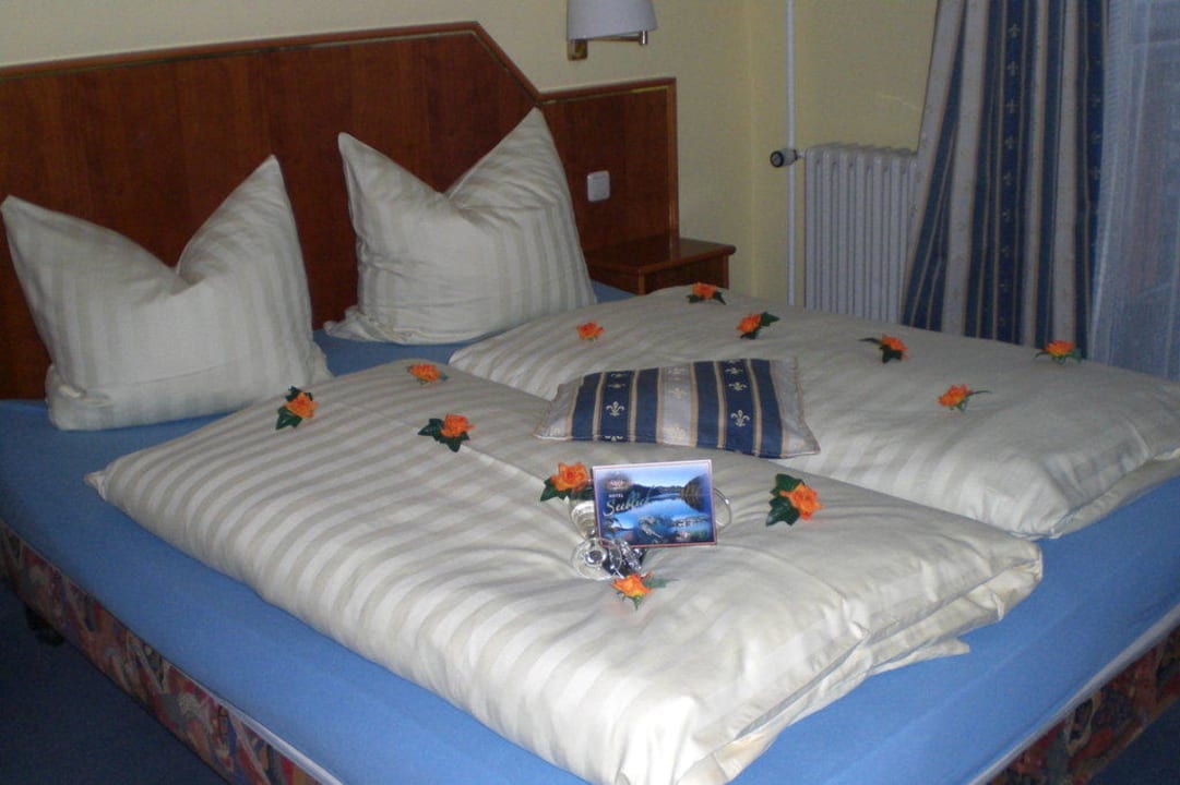 Geschmücktes Bett zur Begrüßung Hotel Seeblick