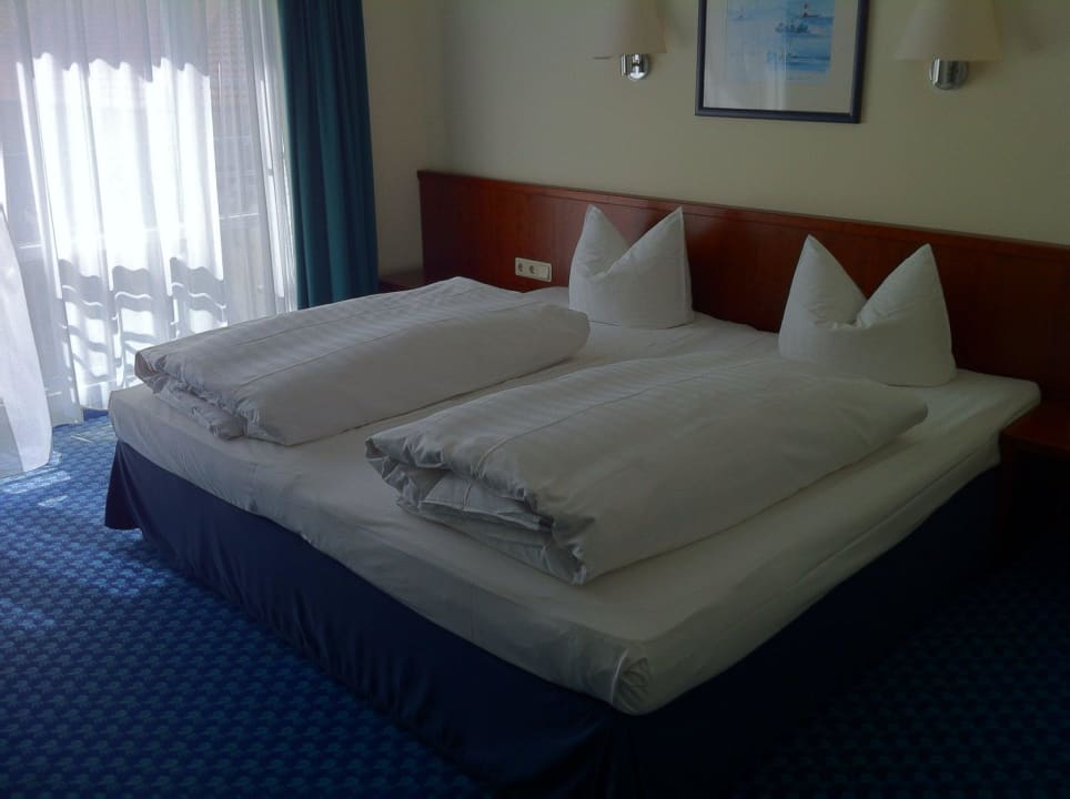 Großzügiges helles Zimmer Neptun Hotel Kühlungsborn