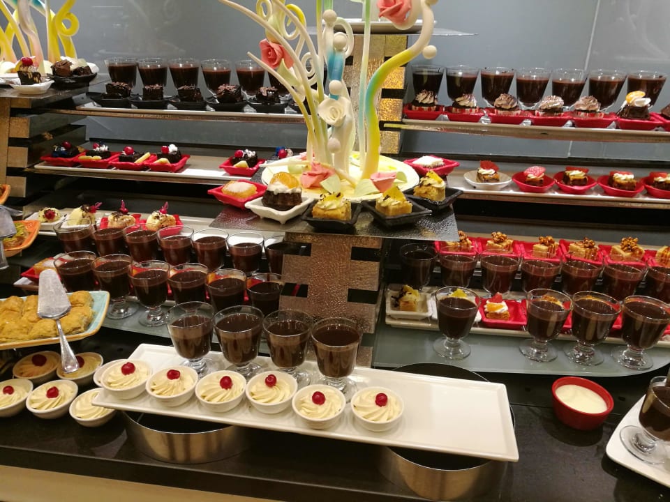 Gastro Limak Lara Deluxe Hotel & Resort