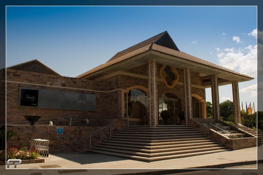 Eingangsbereich VIVA Cala Mesquida Suites & Spa 16+