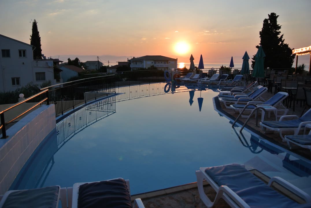 Morgens 6.40 Uhr CORFU PELAGOS HOTEL