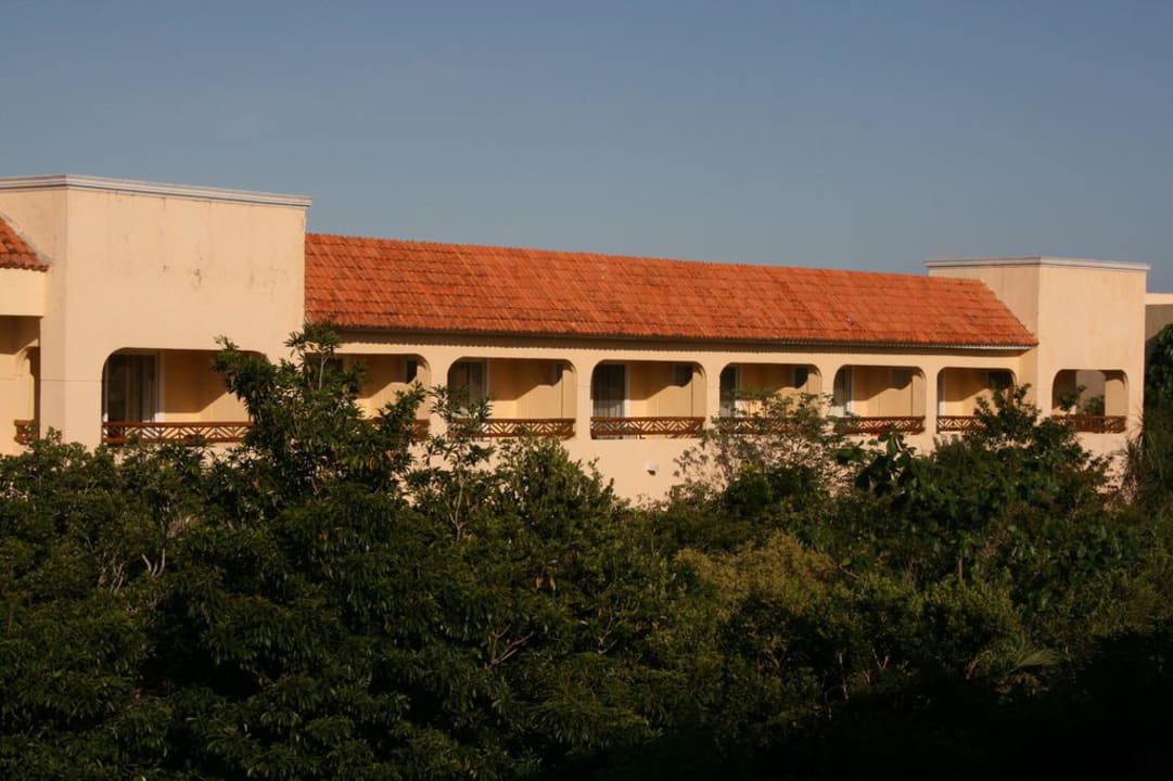 Dicht an dicht und sehr laut  Catalonia Royal Tulum Beach & Spa Resort - Adults only