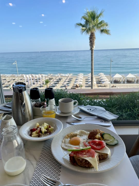 Gastro Ikones Seafront Luxury Suites