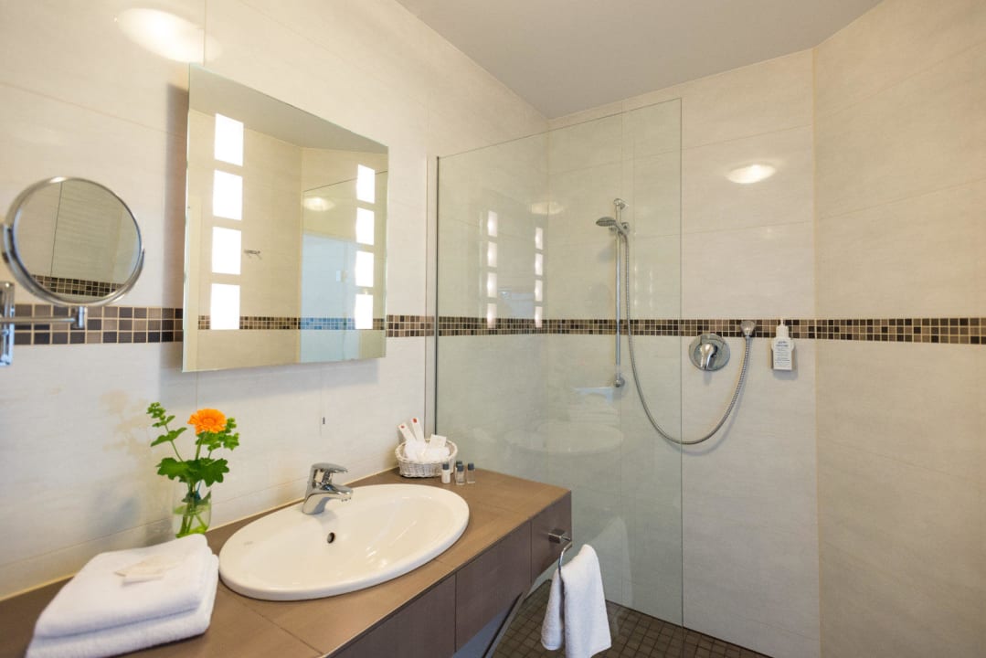 Badezimmer Wildpark Hotel