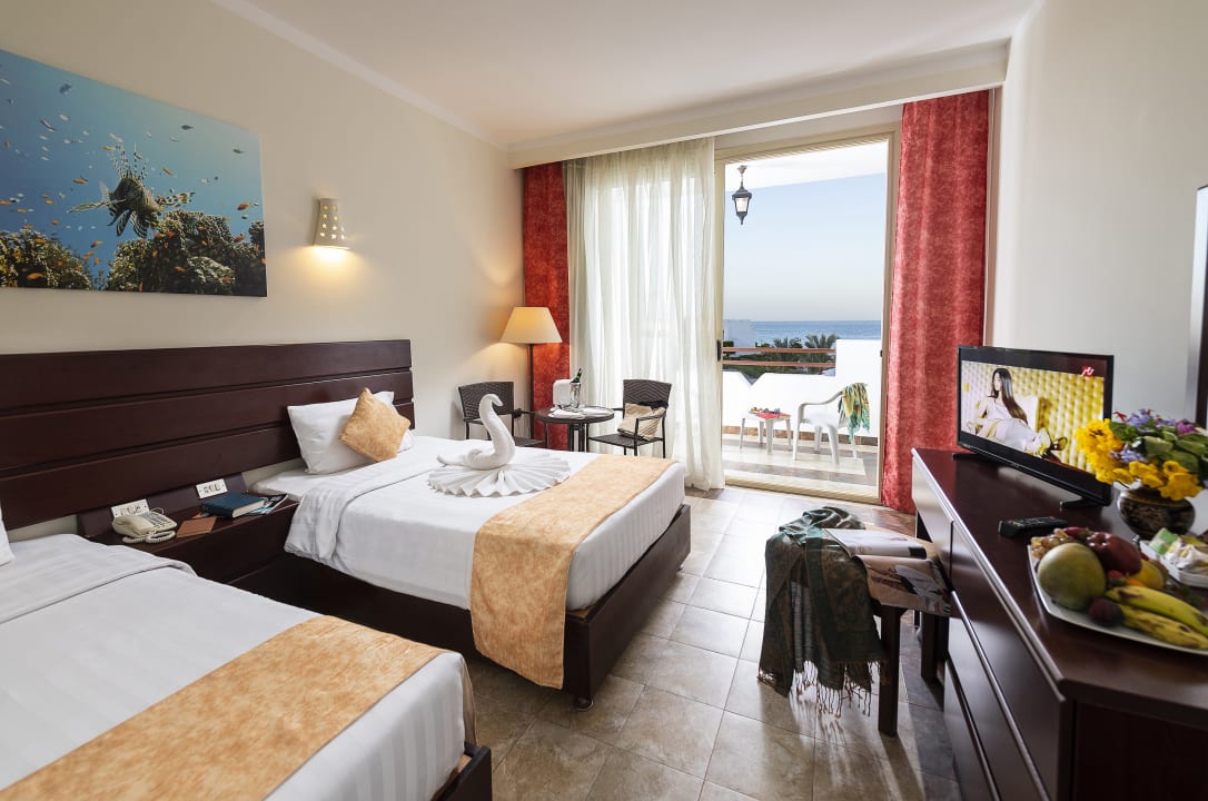 Zimmer Three Corners Equinox Beach Resort