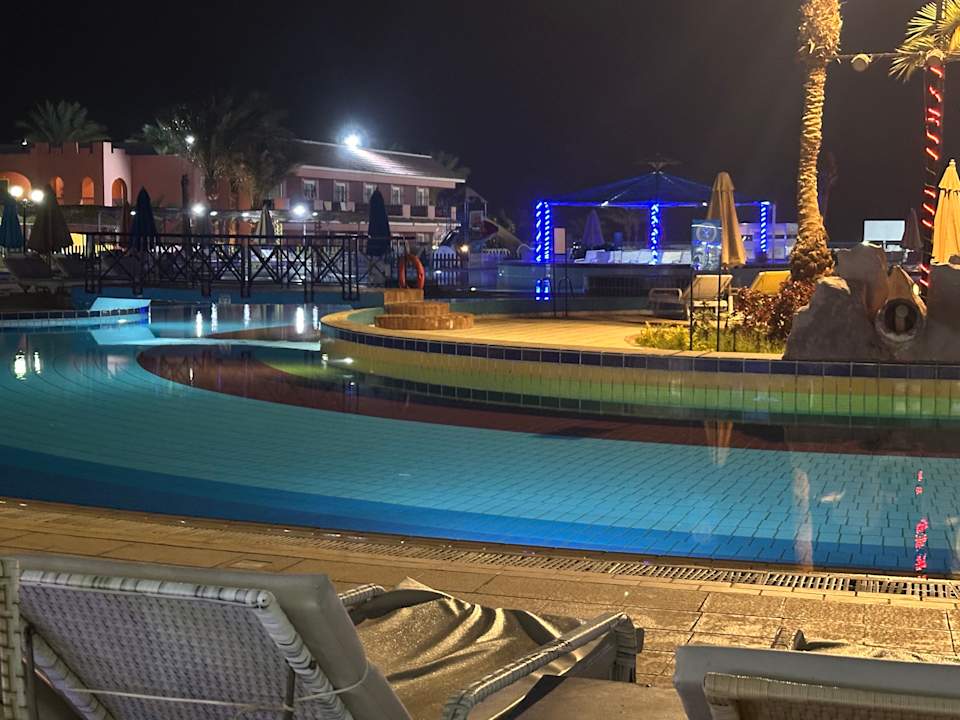 Strand MG Alexander The Great Hotel