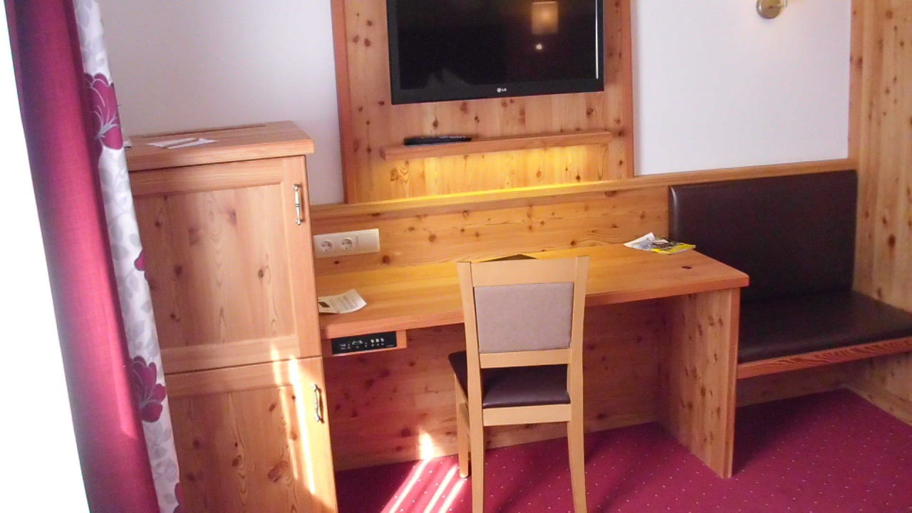 Das Classic Doppelzimmer Nr. 212 Hotel GUT Trattlerhof & Chalets