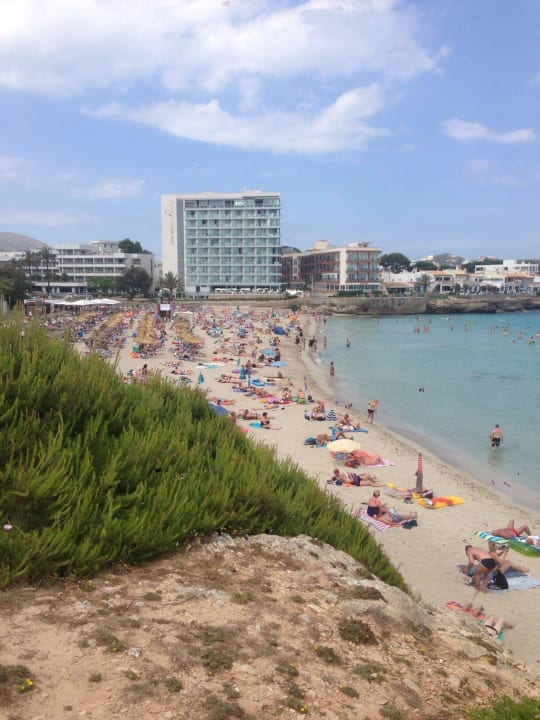 Strand Son Moll mit Hotel Son Moll Sentits Hotel & Spa