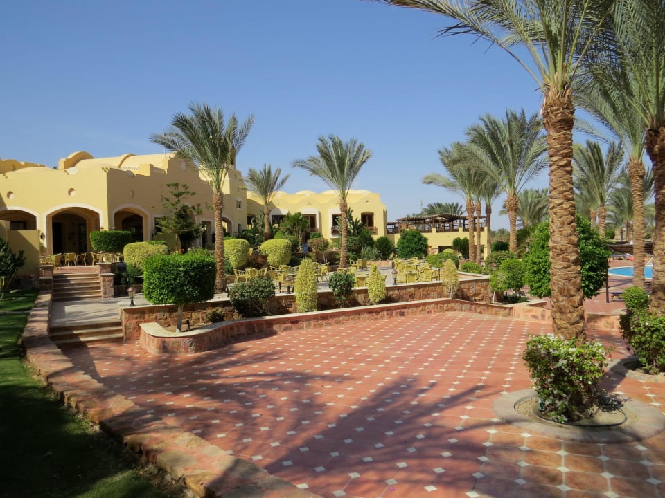 An Ostern stapelten sich hier die Liegen Jaz Solaya